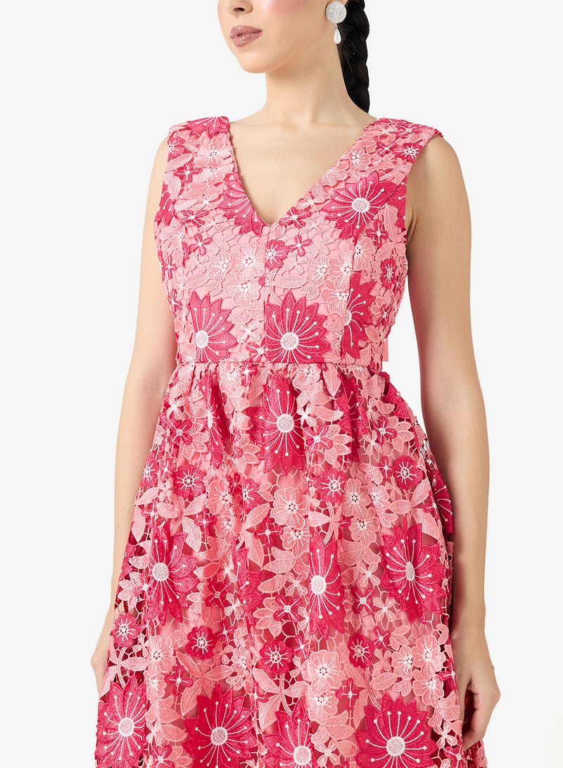 Just Me Floral Lace Midi Dress - Image 3